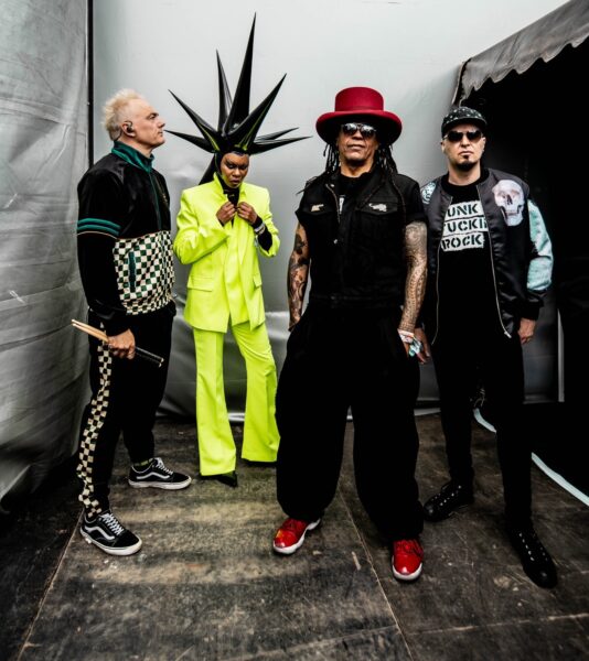 Mark, Skin, Cass, and Ace backstage at Glastonbury